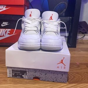 This is great shoe! Very stylish, and VERY comfortable!🔥